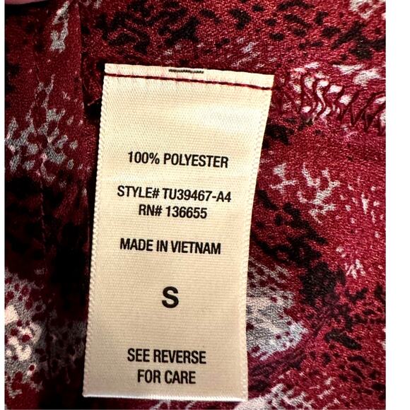 West Kei Veronica Tie Front Blouse Burgundy Snake size S - Picture 11 of 11
